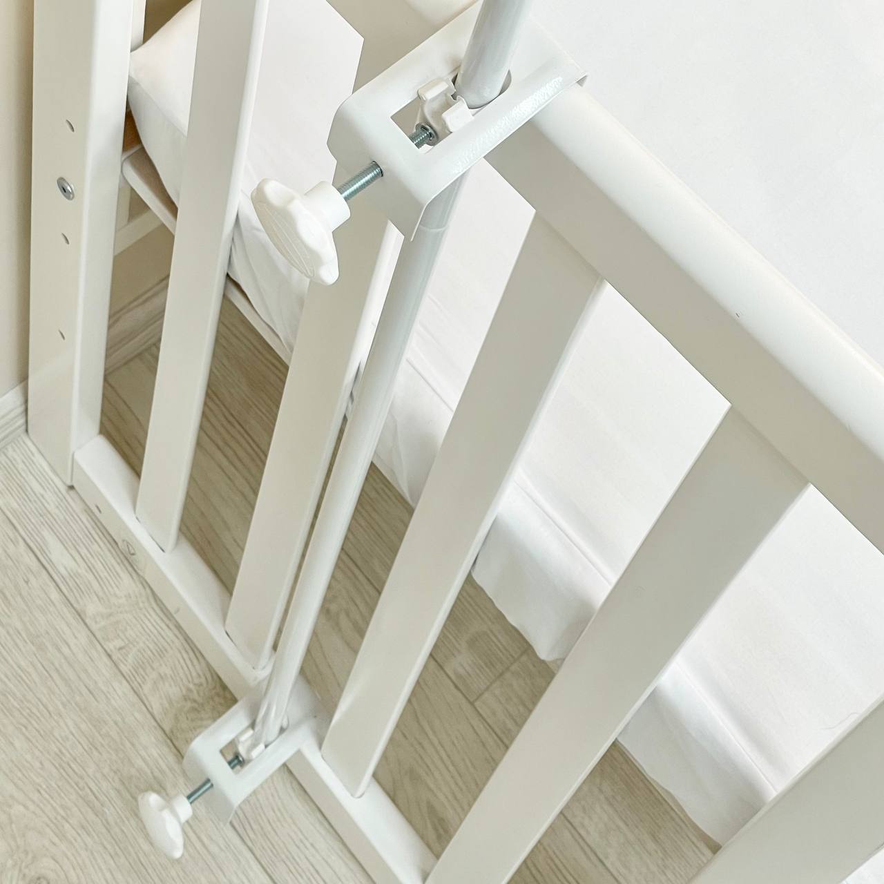 Support universel pour baldaquin