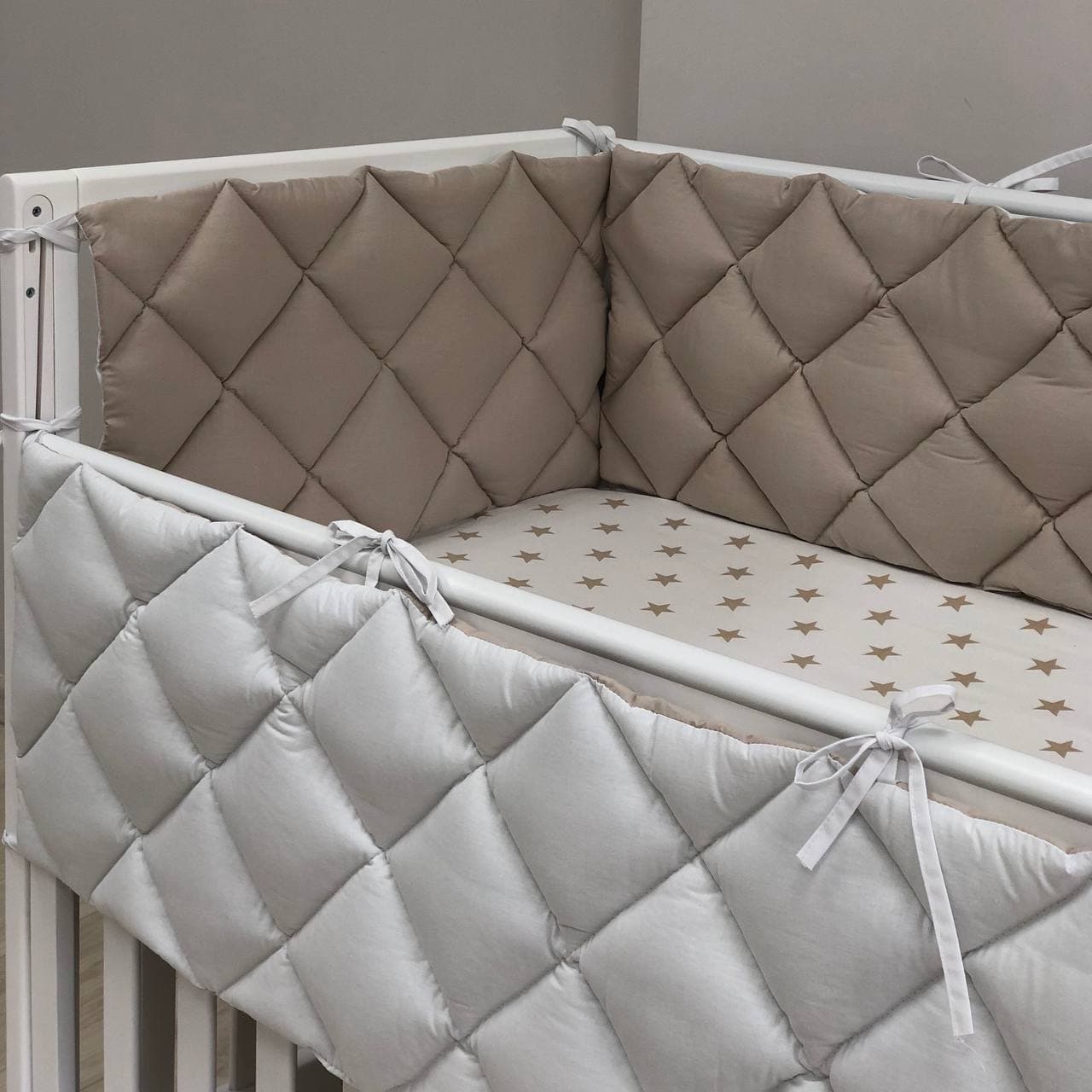 Tour de lit bébé Cappuccino/Blanc