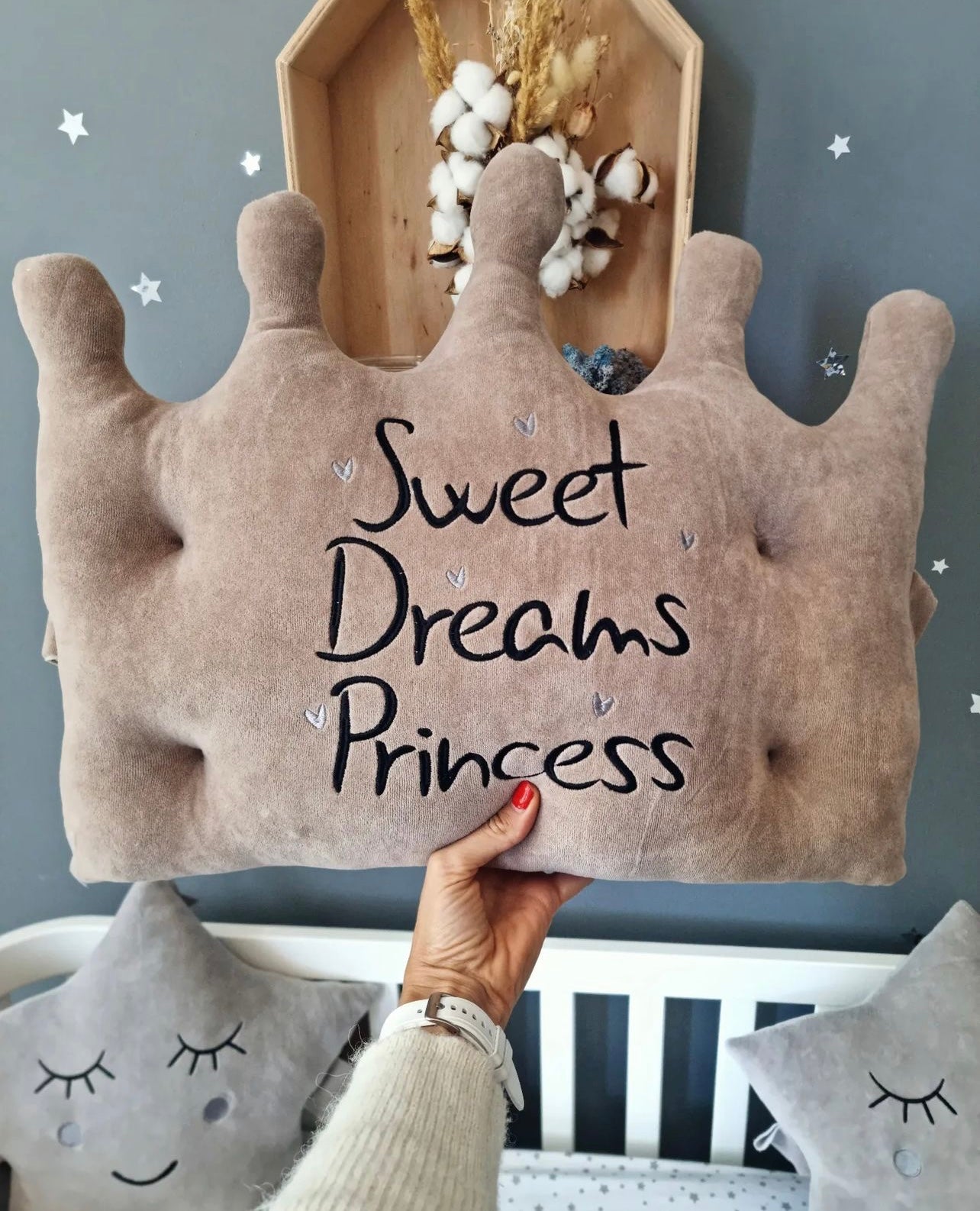 COUSSIN personnalisé en forme de couronne Duc