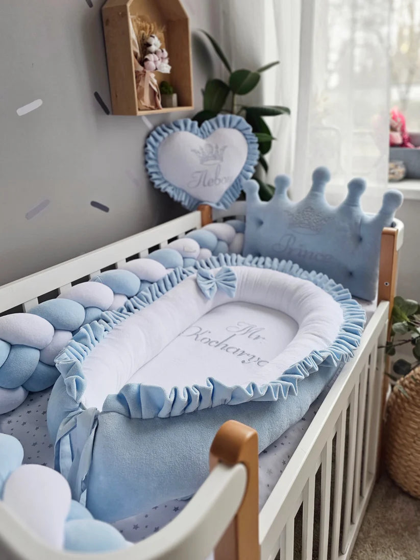 NID/COCON bébé en velours avec papillon